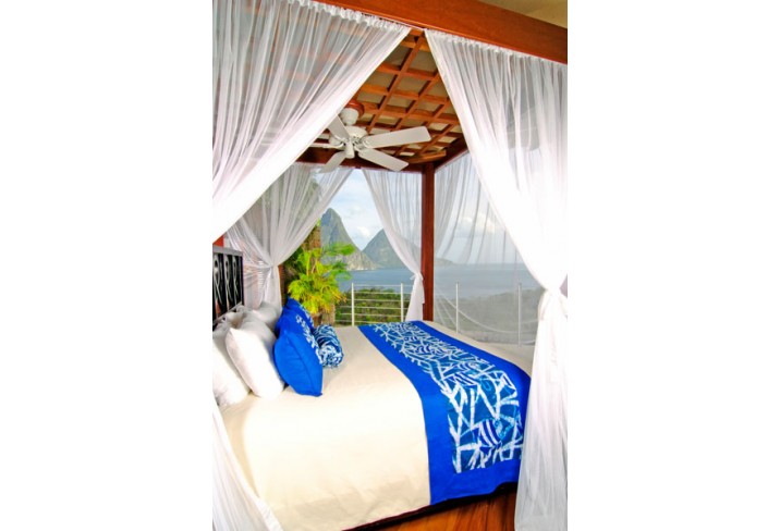 Mr & Mrs Smith - Bedroom