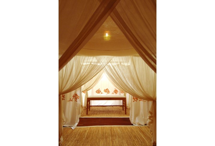 Mr & Mrs Smith - Spa treatment room