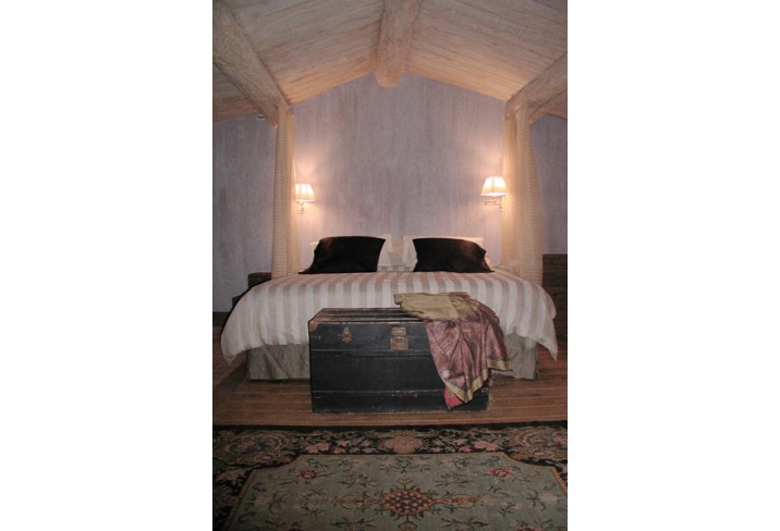 Mr & Mrs Smith - Serguey bedroom