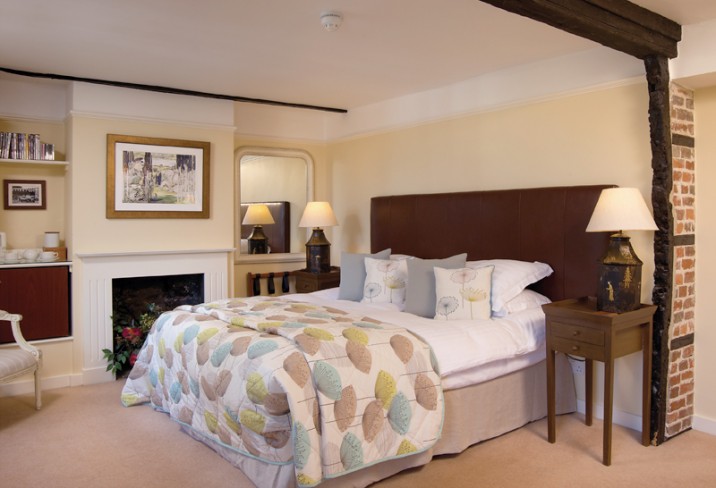 Mr & Mrs Smith - Georgian Elegance room