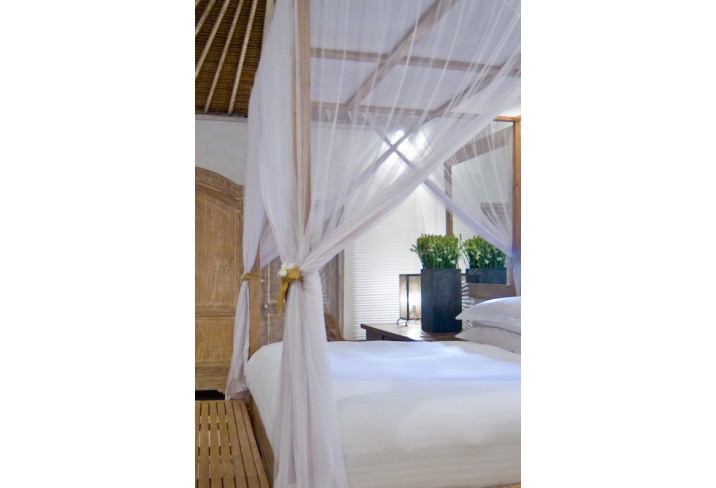 Mr & Mrs Smith - Bedroom