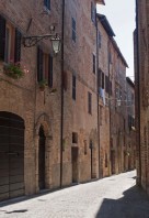 LISTINGiStock_000016140501M
