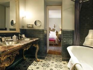 Bathroom2