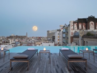 B-Sky Bar