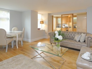 0000035225_DuchyHouse_800x600