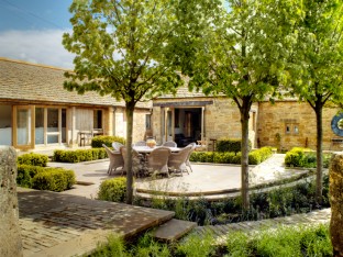 0000038247_GuiBarn_Listing_600x400_1