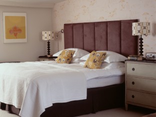 Room_8_High