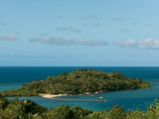 Dolphin Island Hotel – Fiji Islands – Fiji