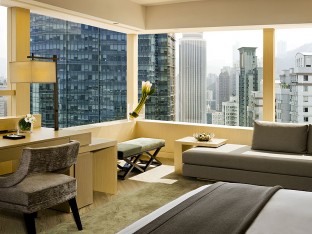 0000050256_ListingBedroom_with_view-Studio-80