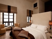 26. Chambre patio Assala