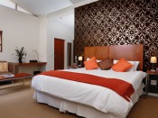 peech_ij_garden_room